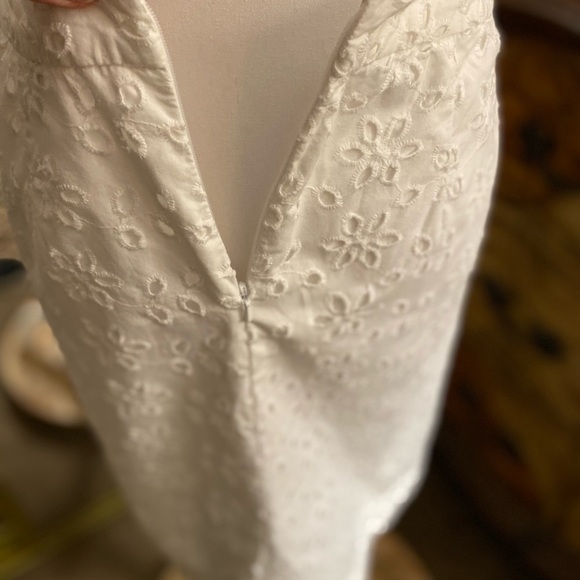 🎉SALE🎉Old Navy 🥰 White Embroidered Skirt - Picture 7 of 11